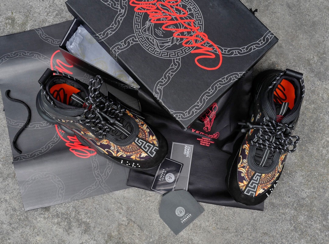 Gold Black Chain Reaction
