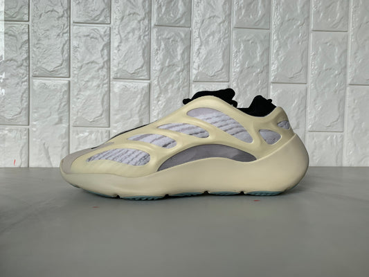 YEEZY 700 V3 “ALIEN” - whatever on
