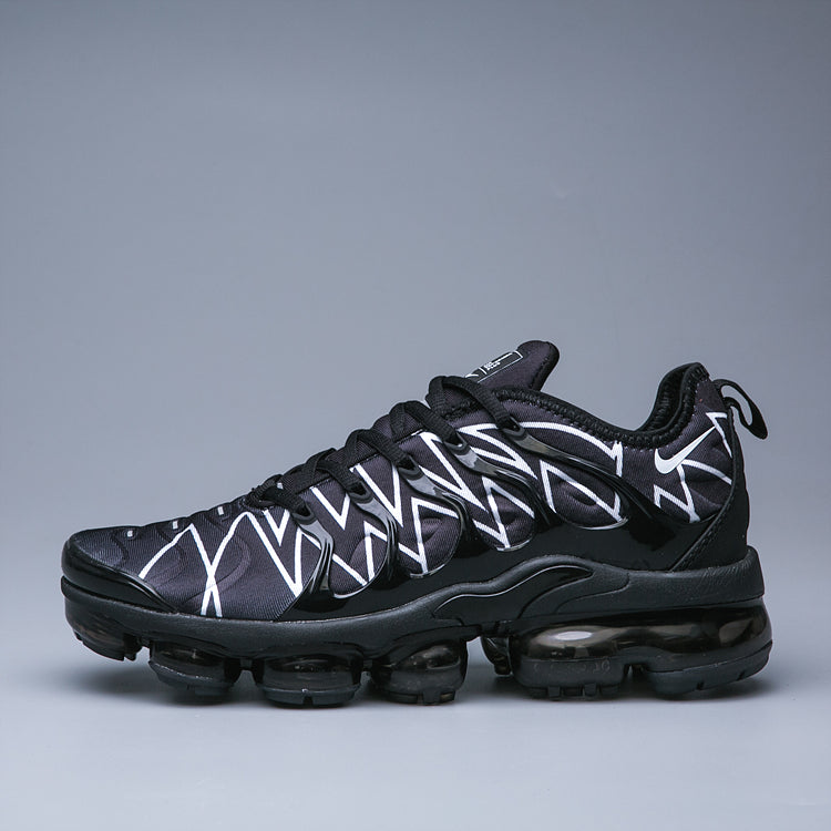 Vapormax Plus - whatever on