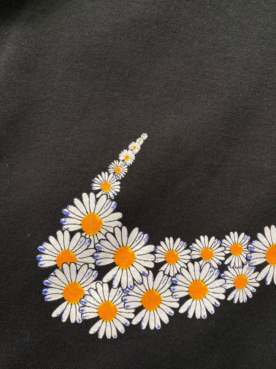N Daisy Logo Tee - whatever on