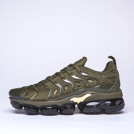 Vapormax Plus - whatever on