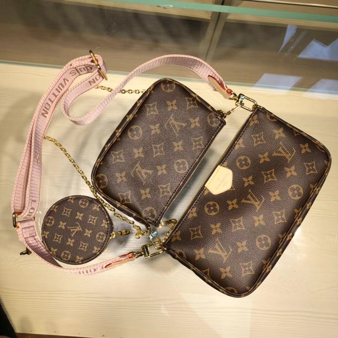 LV multi-pochette - whatever on