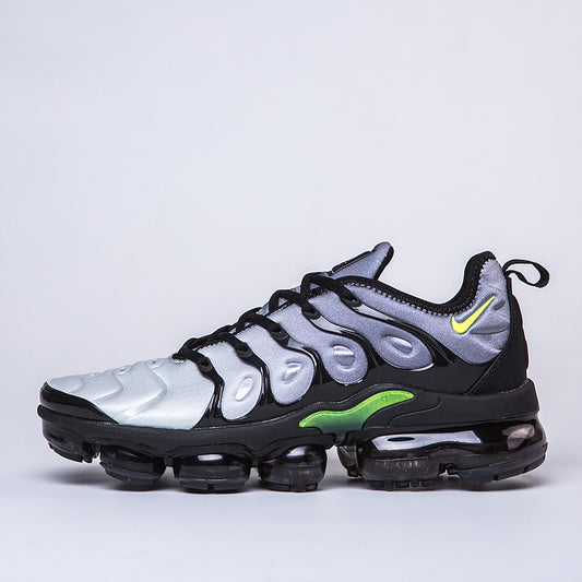 Vapormax Plus - whatever on