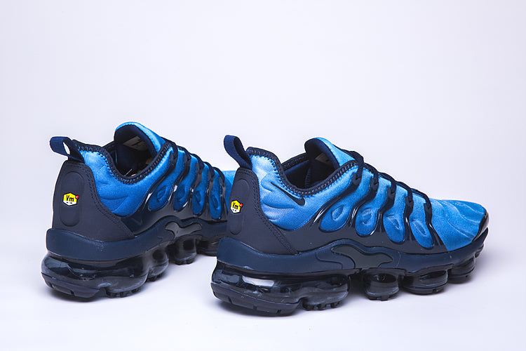 Vapormax Plus - whatever on