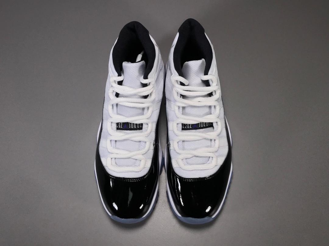 Air Jordan 11 Concord - whatever on