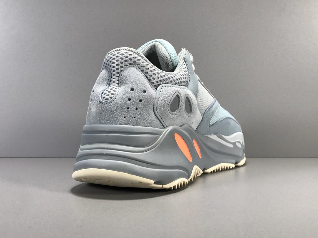 700 V2 “INERTI“ - whatever on