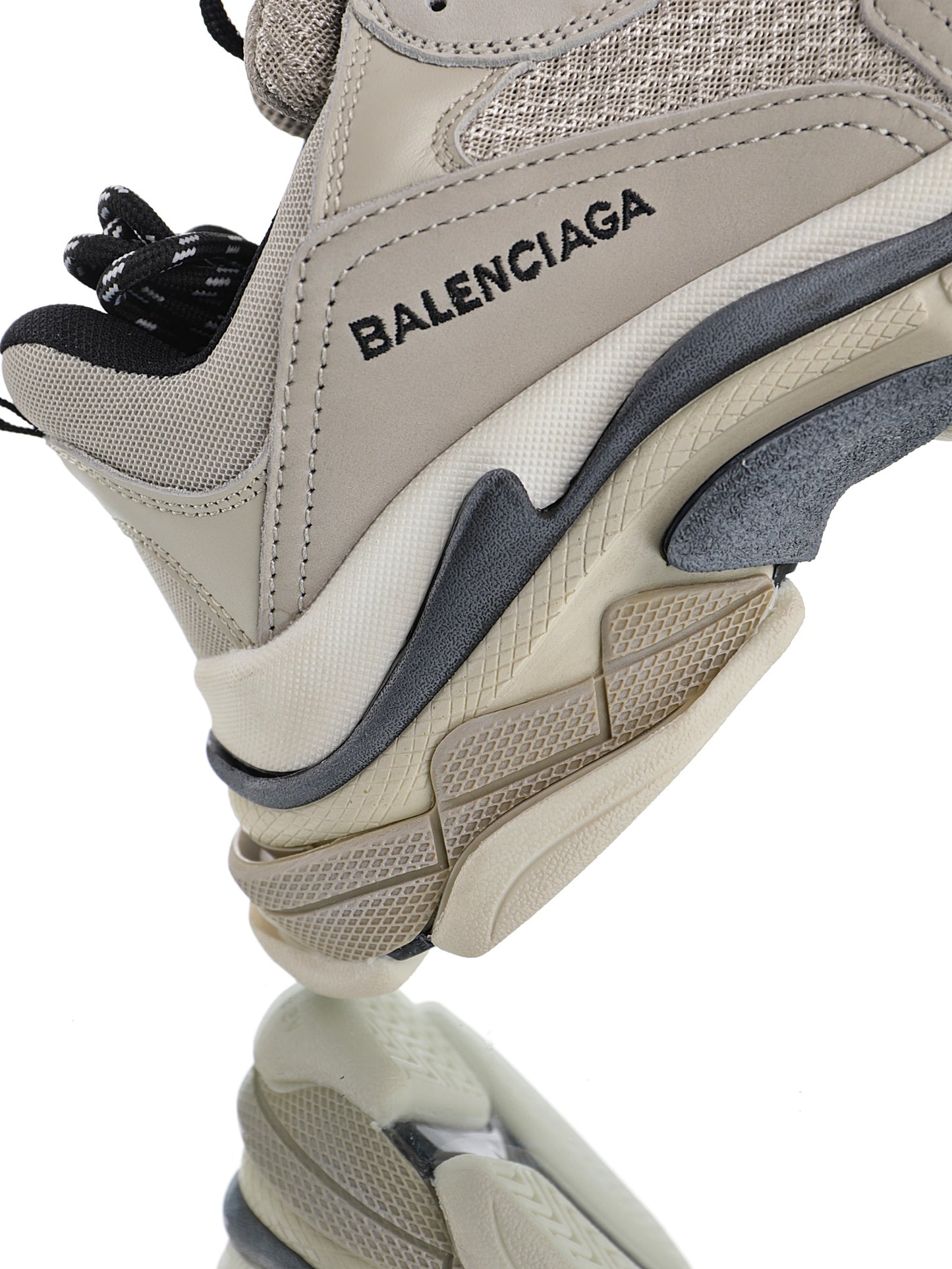 Triple s Vanille solid sole - whatever on