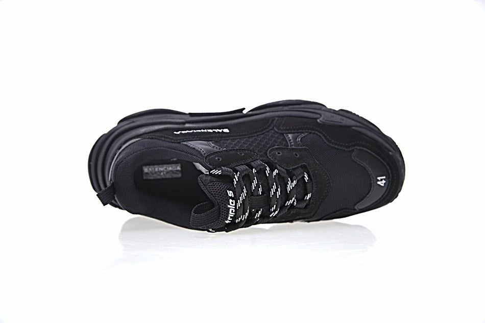 Triple s Black solid sole - whatever on