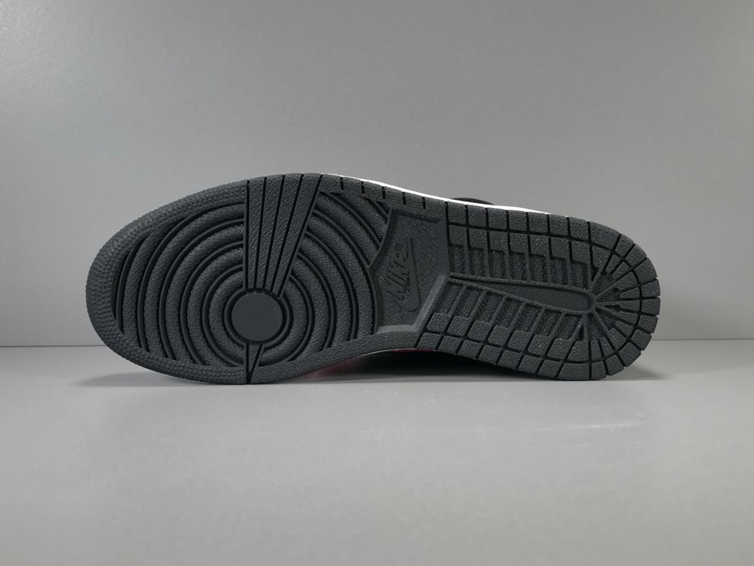 Air Jordan 1 “Sports Illustrated” - whatever on