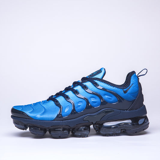 Vapormax Plus - whatever on