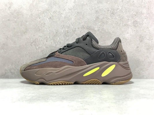 700 V2 “BRW“ - whatever on