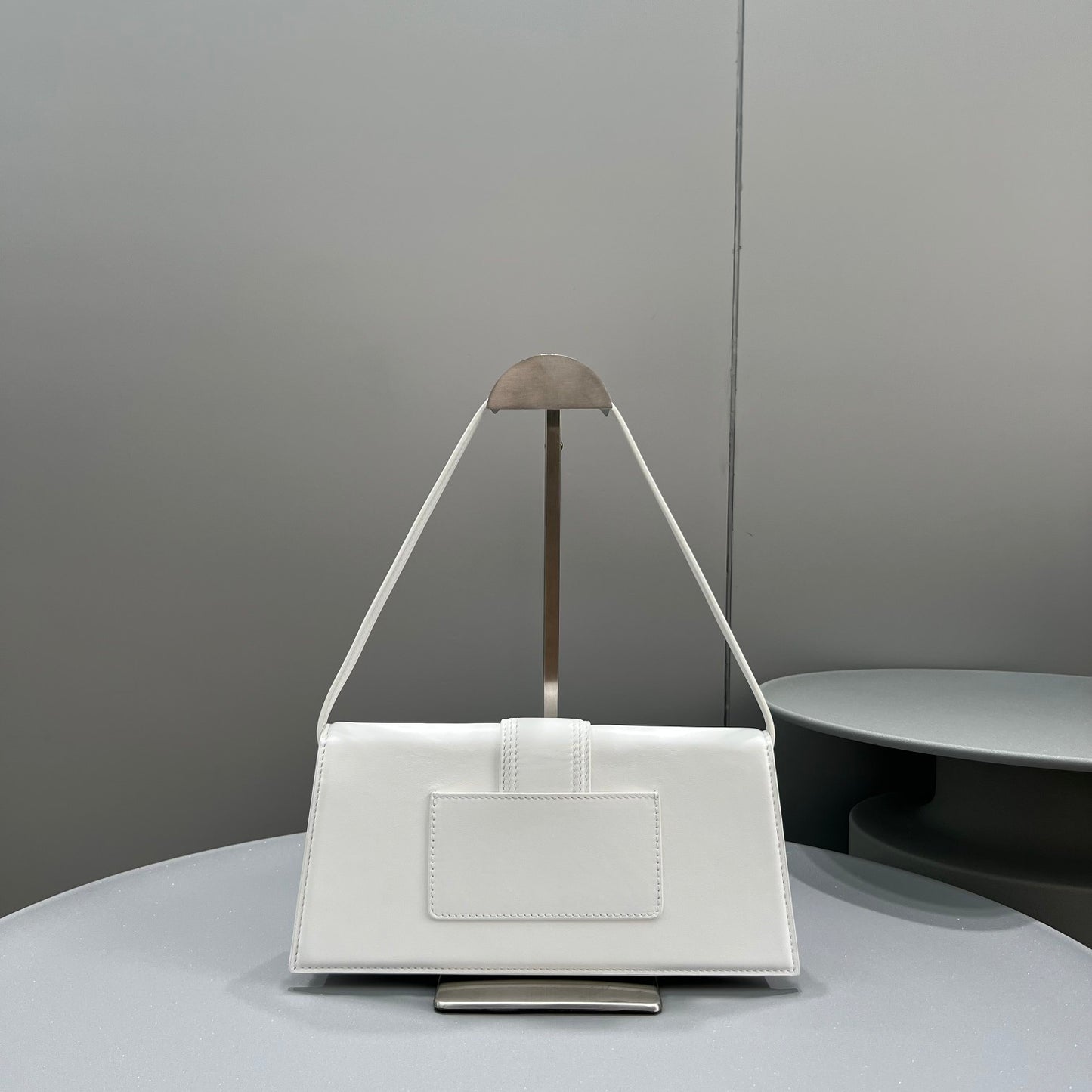Le Bambino long White