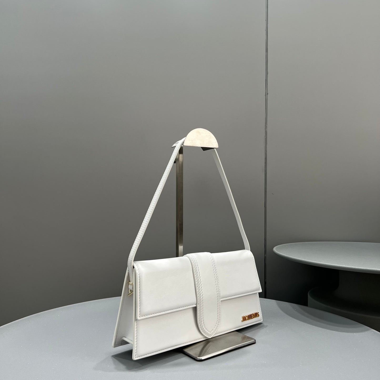 Le Bambino long White