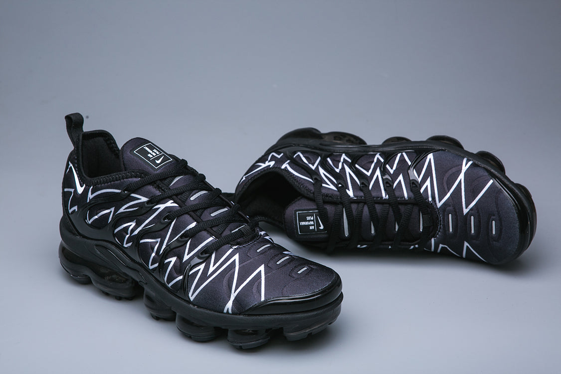 Vapormax Plus - whatever on