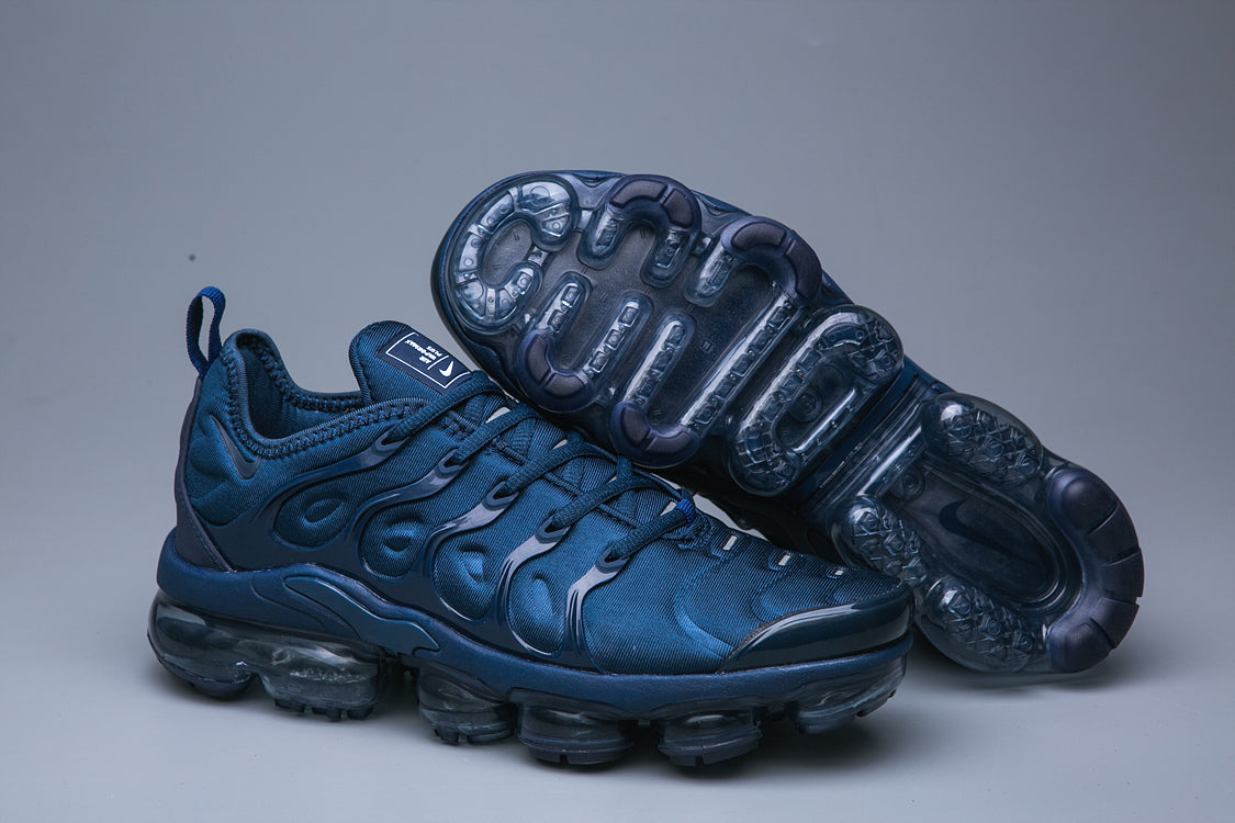 Vapormax Plus - whatever on
