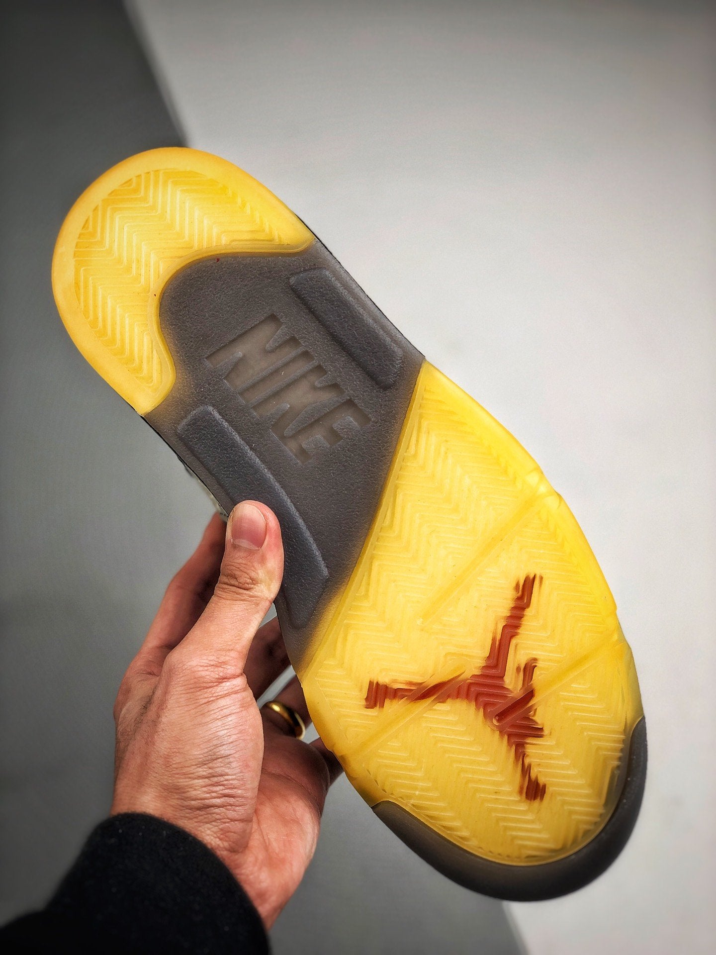 Air Jordan 5 x Off White - whatever on