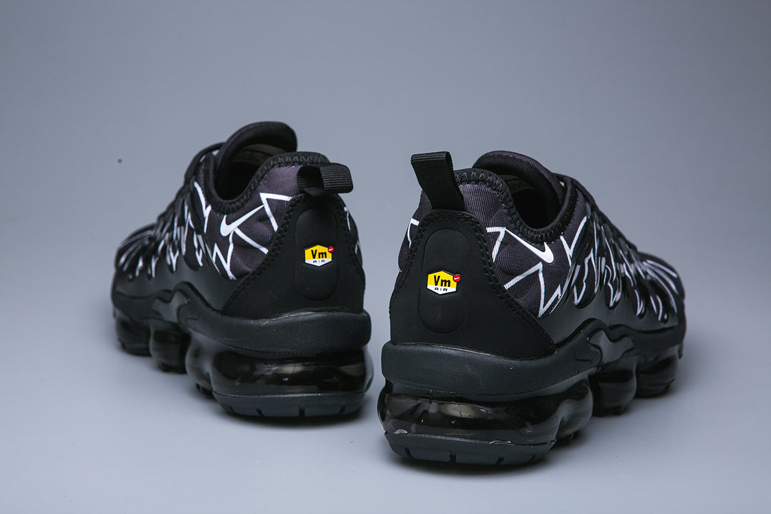 Vapormax Plus - whatever on