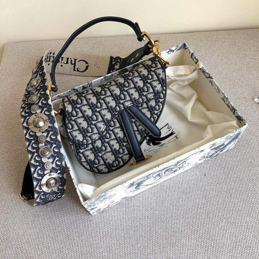 Saddle bag