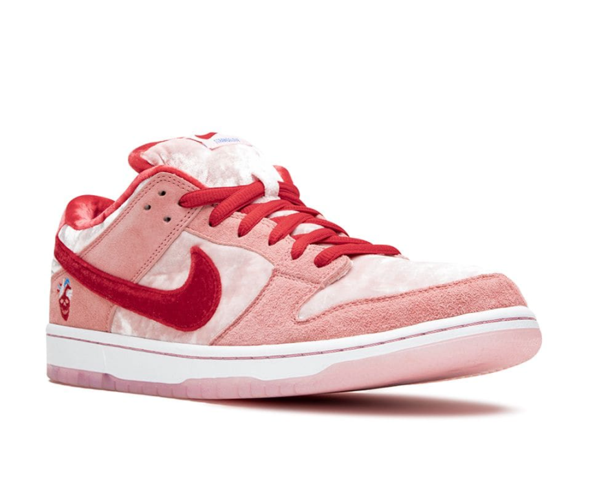 Strawberry Dunk low â whatever on