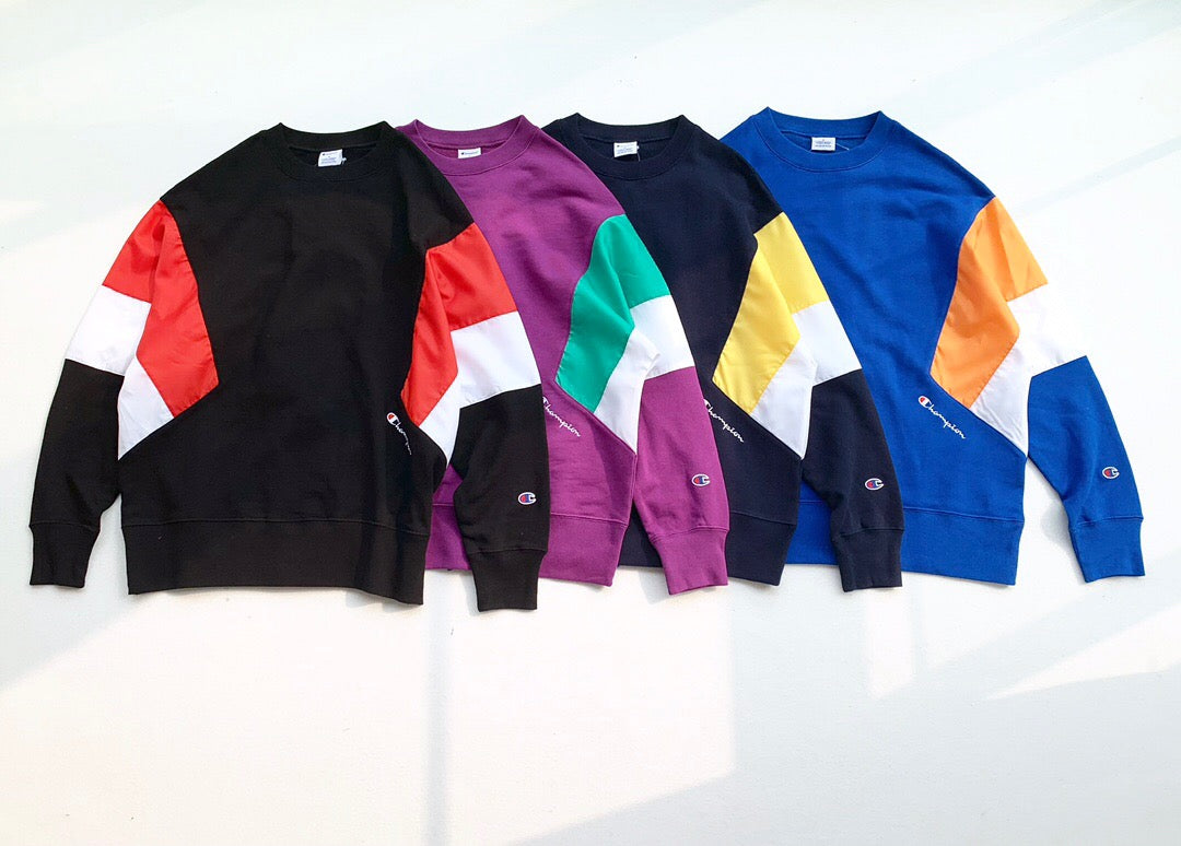 C  Three Colours Sweatshirt - whatever on 